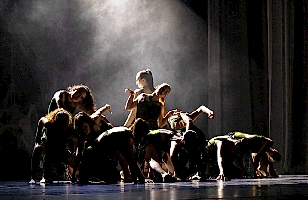 çağdaş dans dersi